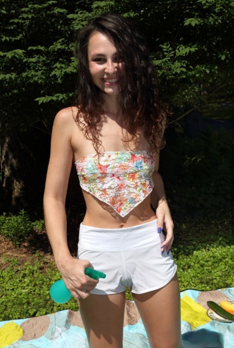 Liz Jordan pornstar pretty pictures