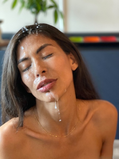 cumshot surprise free naked pics