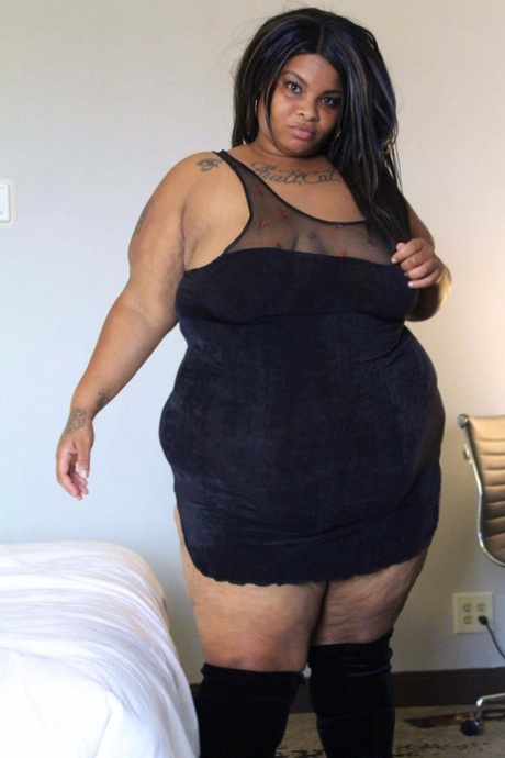 fat ebony sex images