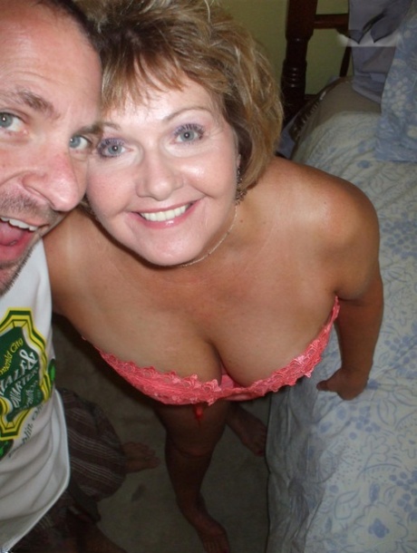 transexuelle courbée beau photos