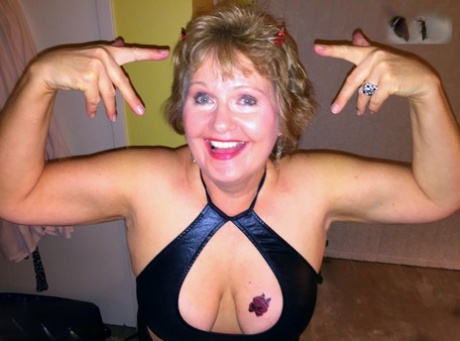 Oma-Tattoo exklusive perfekte galerien