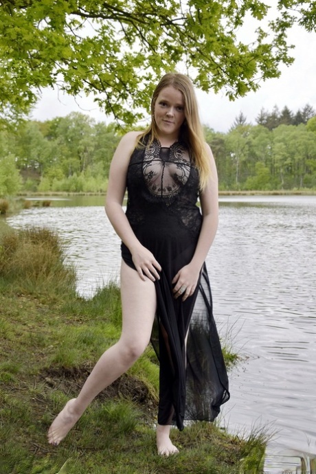rothaarige Latina erwachsene pornografische bilder