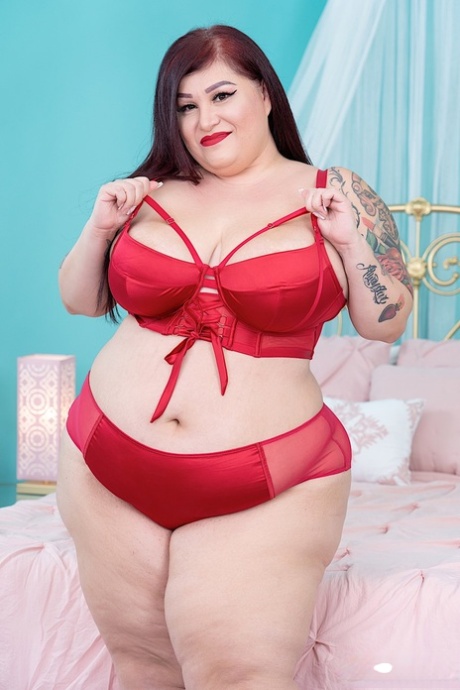 ssbbw lingerie free naked images