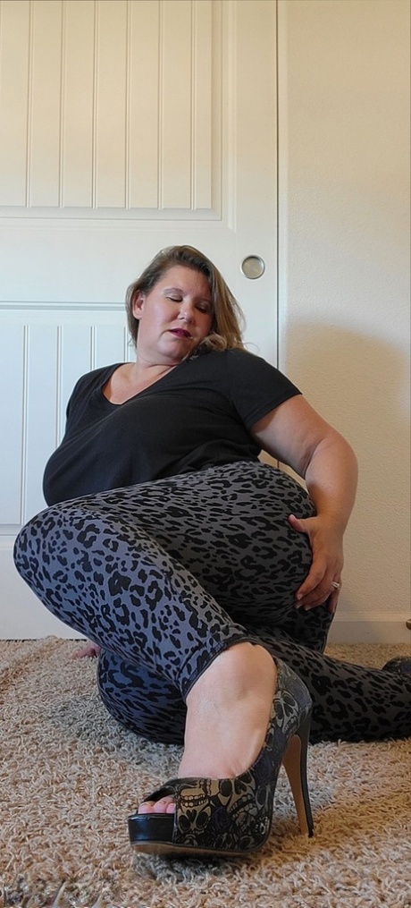 bbw high heels free pics