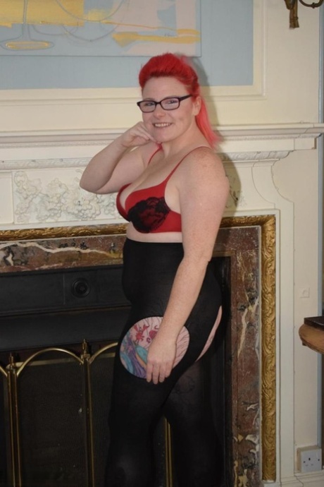 bbw glasses free naked pictures