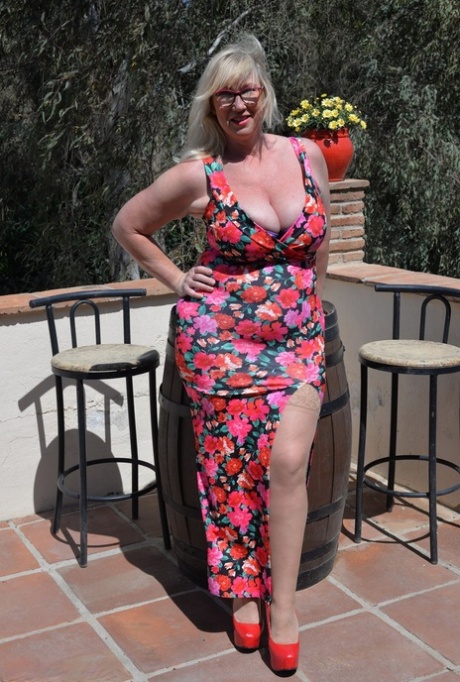 busty bbw porn galleries