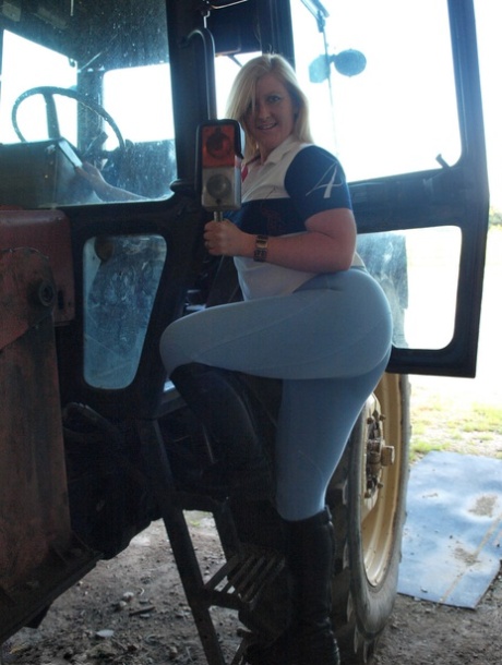 country girl nudes image
