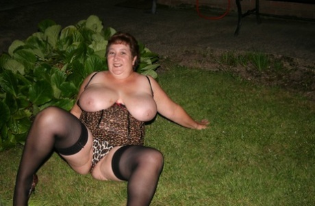 monsterbröst hd hot bilder
