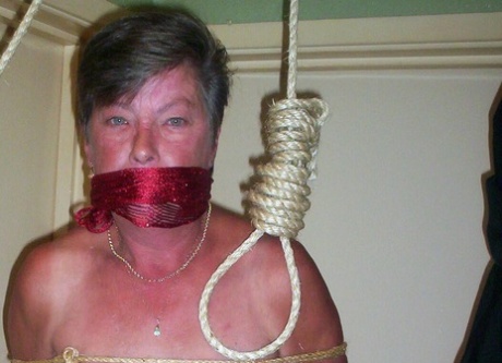 gordita bdsm desnudos exclusivos archivo