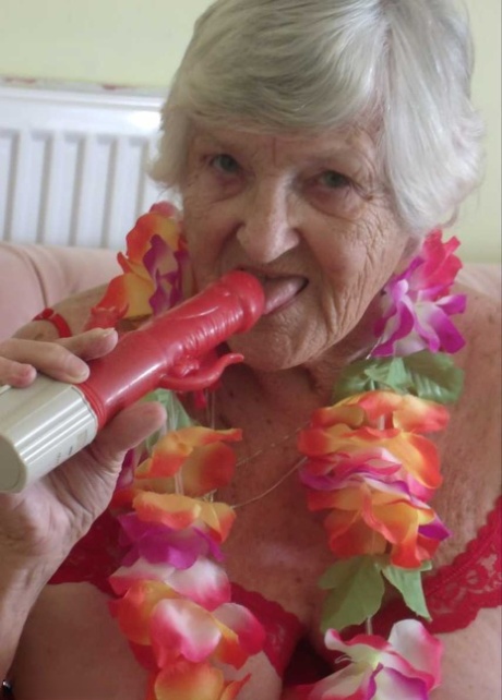 ropa interior de abuela porno desnudo galería
