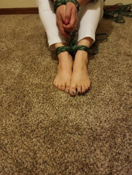 pieds bdsm pornographique chaud archive