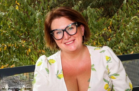 chubby mature big tits hot gallery