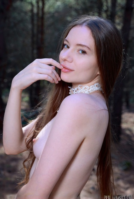 innocent sexy nudes img