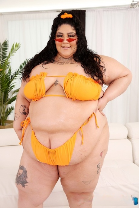 ebony ssbbw sexy naked photo