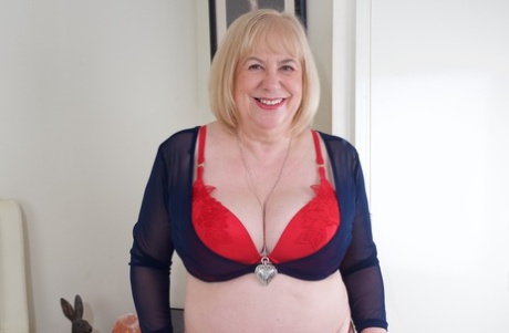 зрелое bbw нижнее белье ххх HD изображений