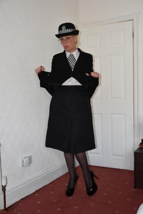 mature cosplay perfect images