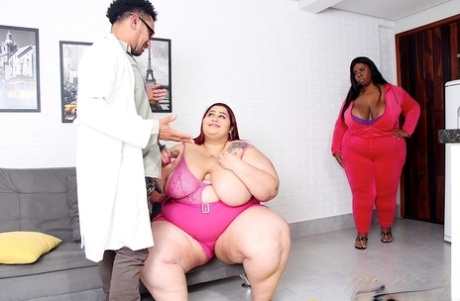 schwarze SSBBW erwachsene hübsche foto