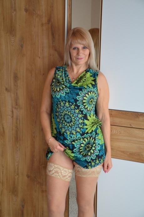 volwassen upskirt prachtig exclusief afbeeldingen