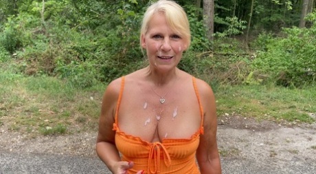 mature cumshot hot sexy pictures