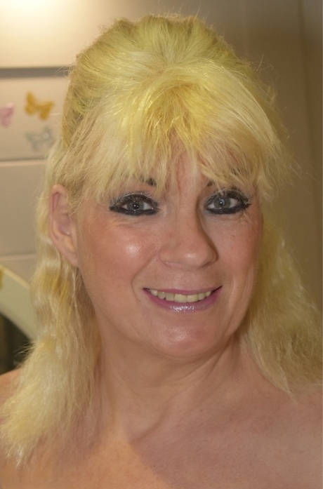 pausbäckiges Gesicht sexy akt bilder