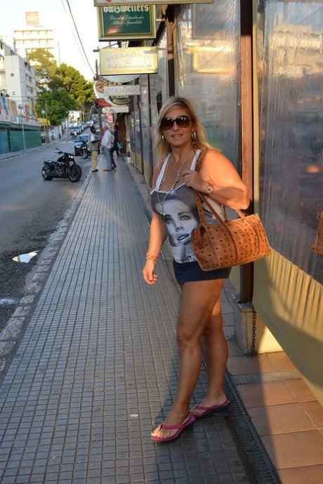 grosse milf exclusif xxx archive