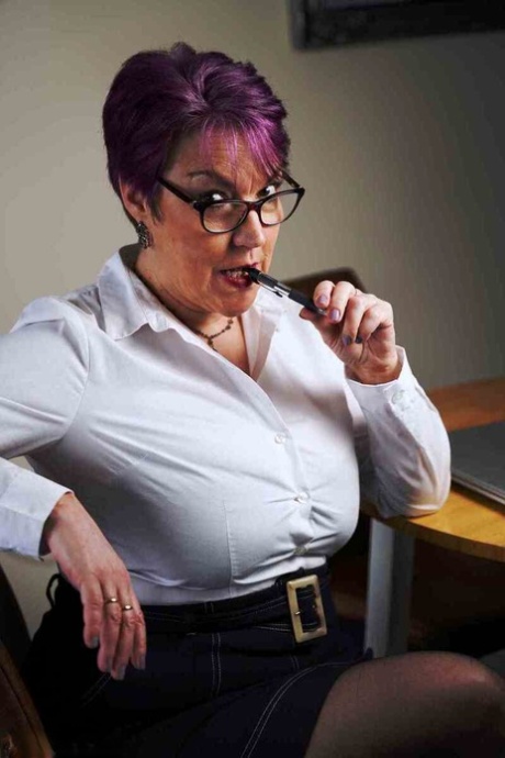 secretaria madura porno foto