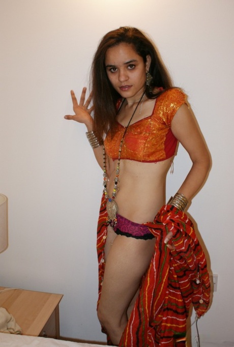Jasmine Mathur model beautiful archive