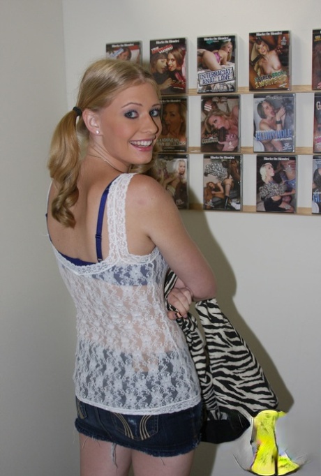 Allie James star free image
