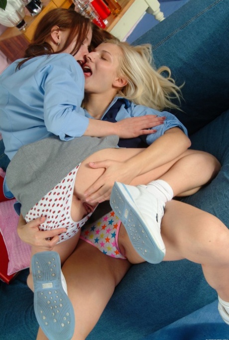 jupe lesbienne exclusivité érotique photos