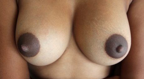 asiatische Brustwarzen porno schöne fotos