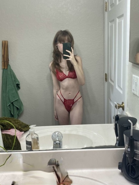 柔軟なティーン 美しいポルノ 写真