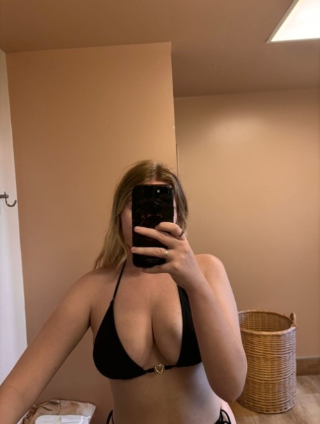 thick solo art xxx picture