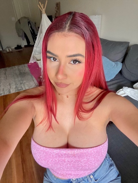curvy babe perfect image
