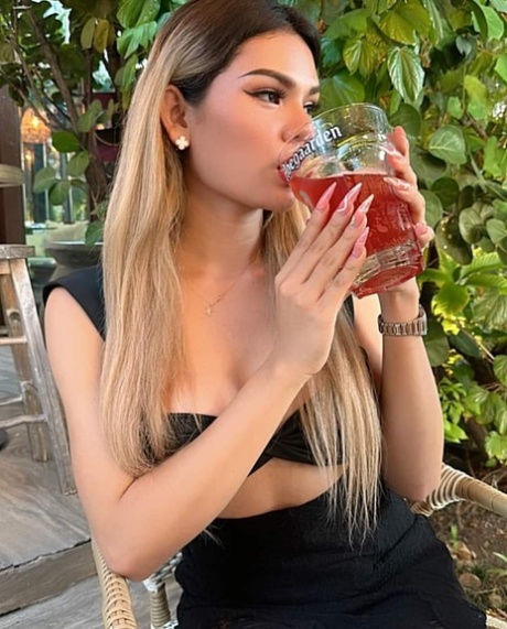 shemale surprise art porn photo