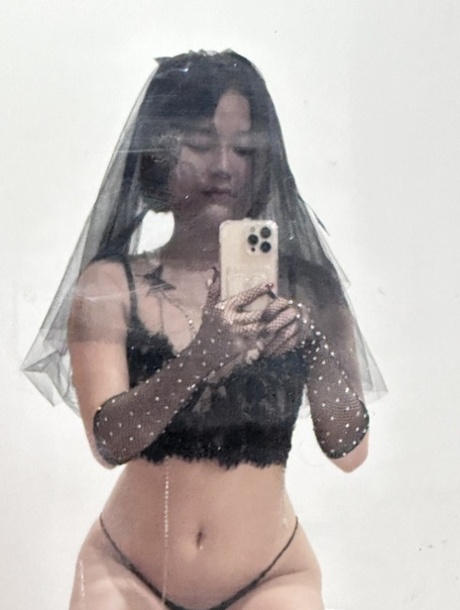ショートヘアのアジア人 無料xxx 写真
