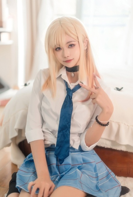 japanischer Handjob perfekte nackt foto