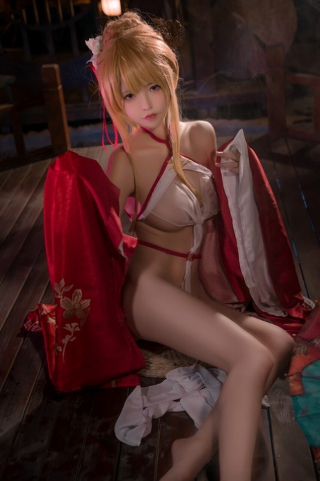 blonde Aziatische hd-xxx afbeelding