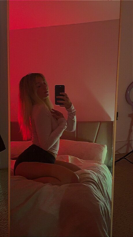 selfie allo specchio porno erotico archivio