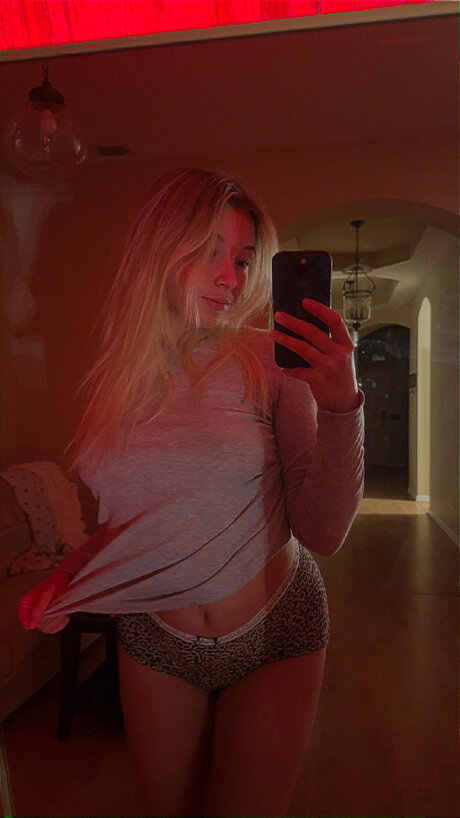 sexy selfie sex photo