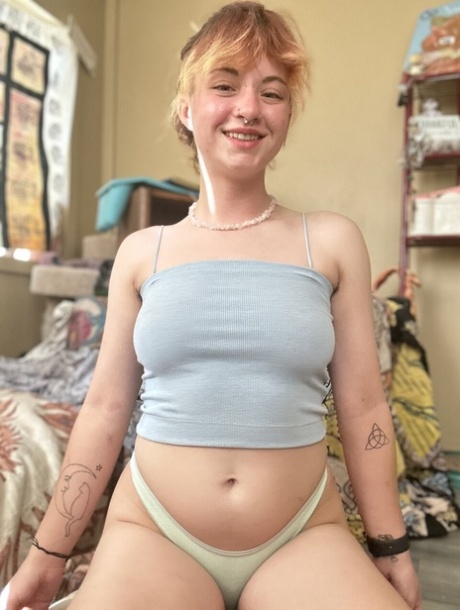 dikke onderbroeken bovenaan gratis foto