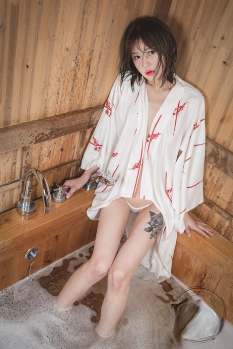 adolescente coreana xxx caliente galería
