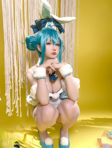 cosplay di grandi tette bella libera foto