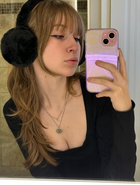 selfie v zrcadle umělecké porno archiv