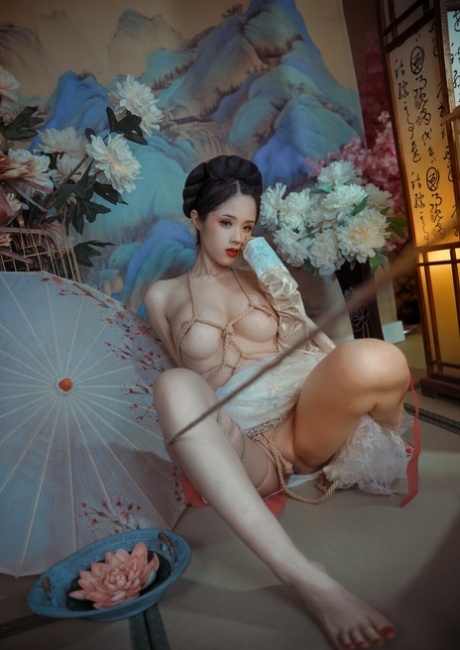 costume hot naked photos