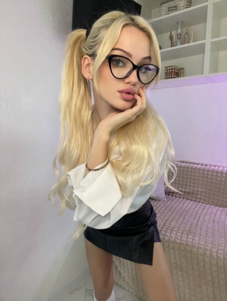 skinny glasses free pics