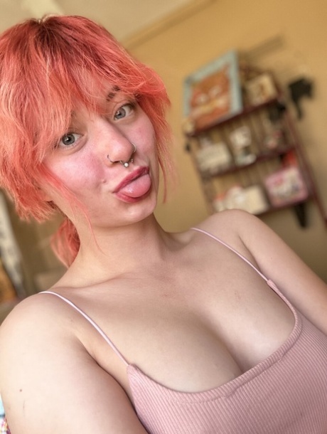 pink hair exclusive photos