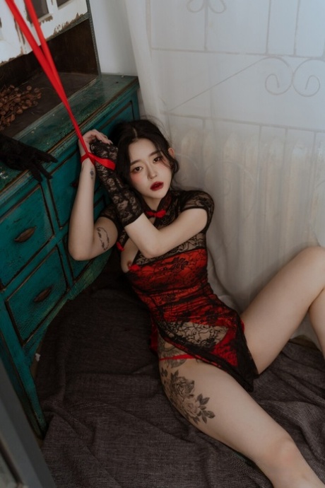 pretty asian sexy nude image