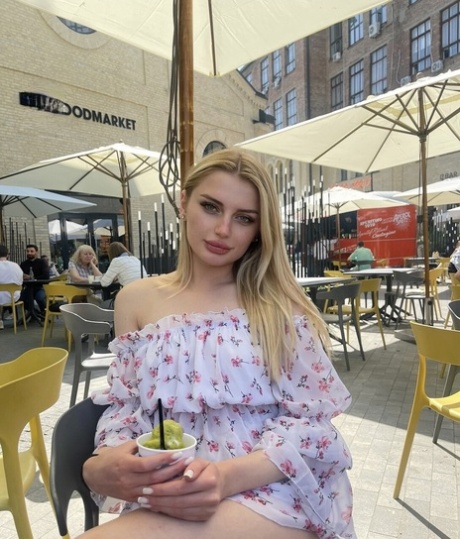 skinny blonde teen sexy naked photos