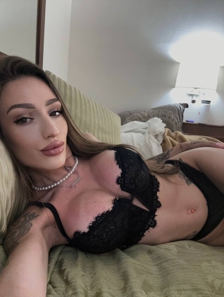 skinny big tits free xxx gallery