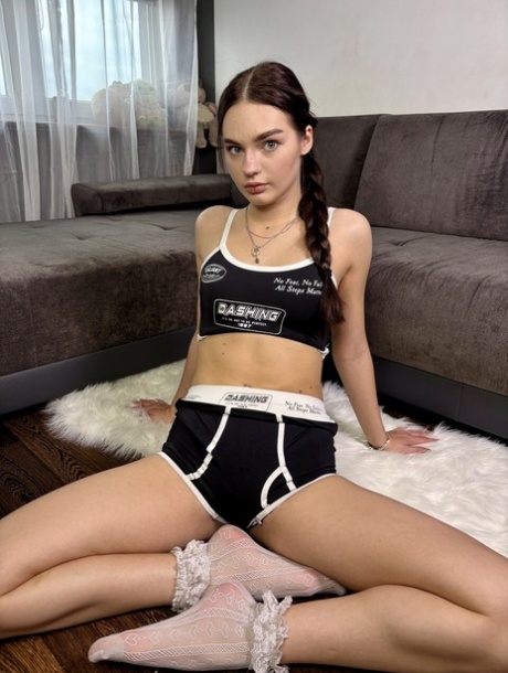 branlette espagnole xxx jolie image